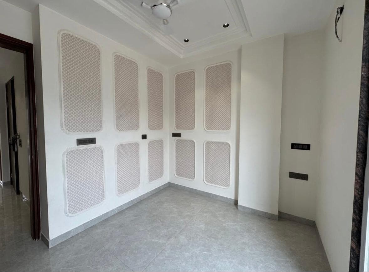 Builder Floor – Sector 5, Gurugram - Image 12