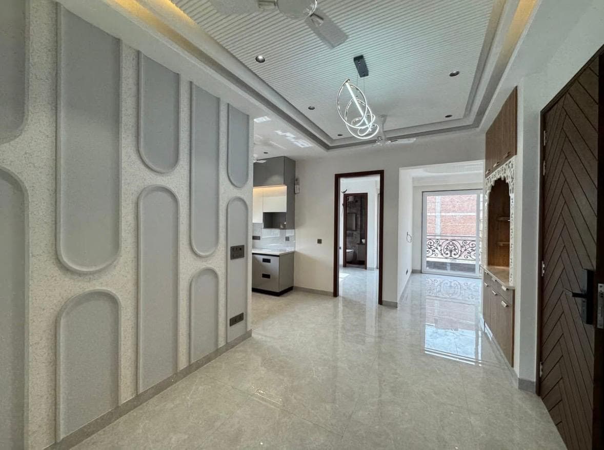 Builder Floor – Sector 5, Gurugram